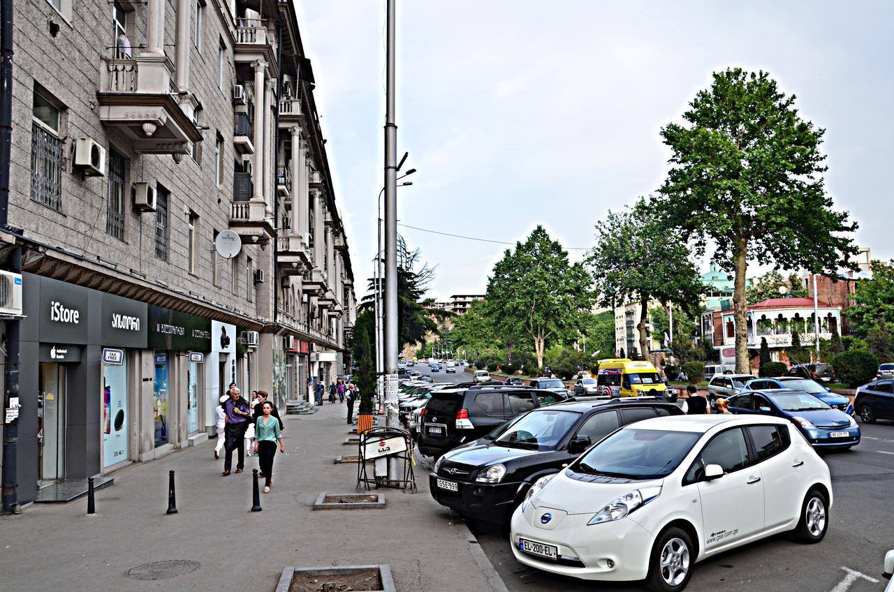 Giansa Apartment Tbilisi ภายนอก รูปภาพ