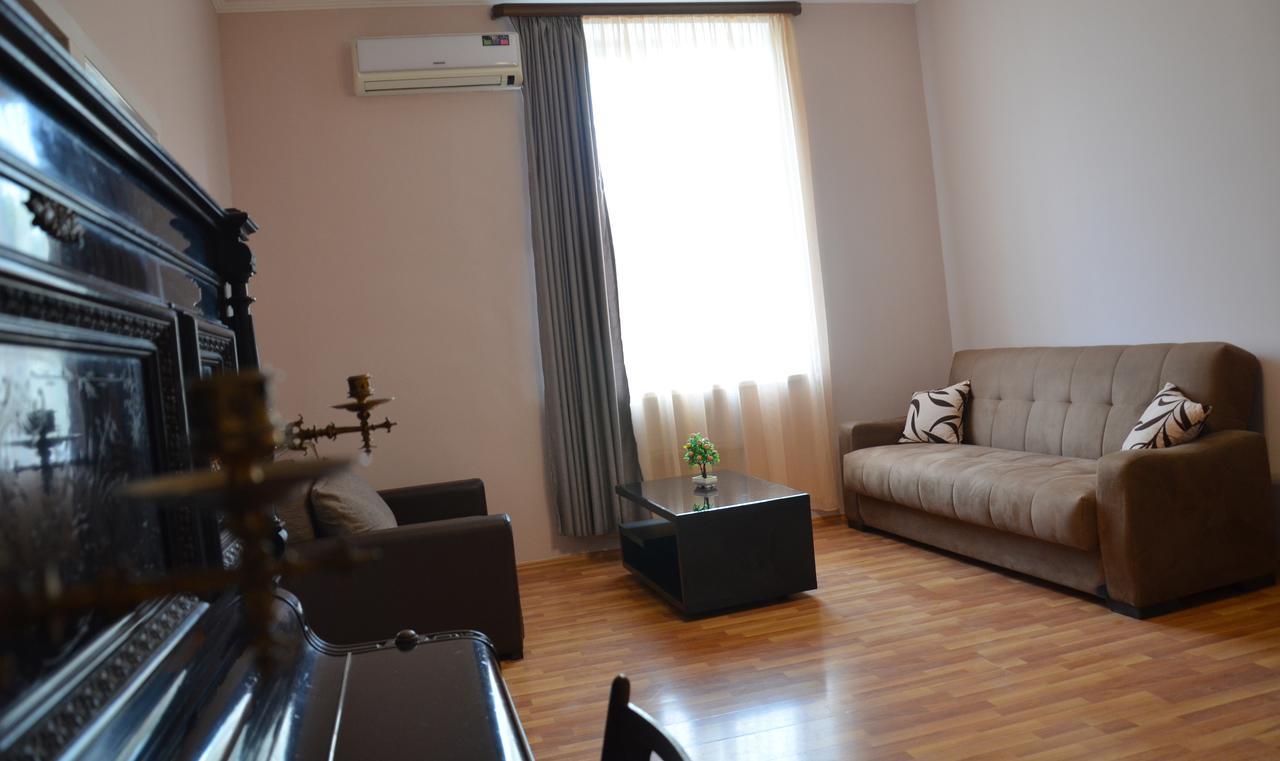 Giansa Apartment Tbilisi ภายนอก รูปภาพ