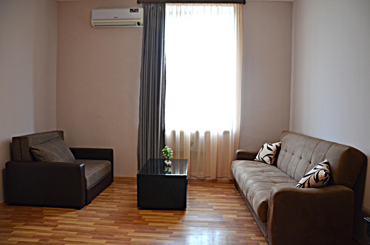 Giansa Apartment Tbilisi ภายนอก รูปภาพ